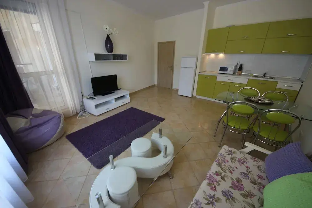 Елените: Menada Negresco Apartments