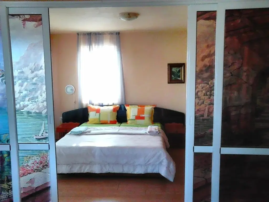 Поморие: Guest House Daniela