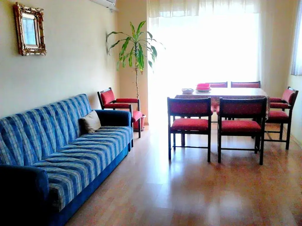Поморие: Guest House Daniela