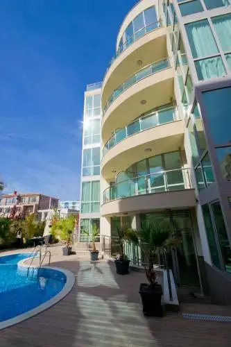 Несебр: Zevs Residence
