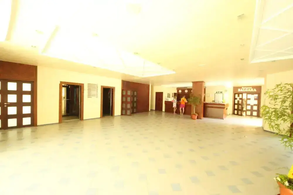 Солнечный берег: Menada Oasis Resort Apartments