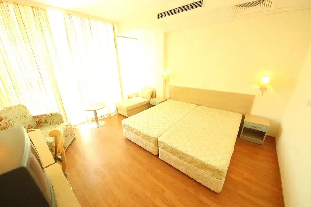 Солнечный берег: Menada Oasis Resort Apartments