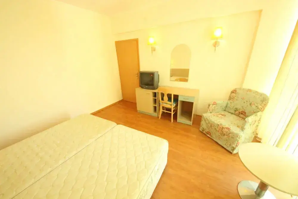 Солнечный берег: Menada Oasis Resort Apartments