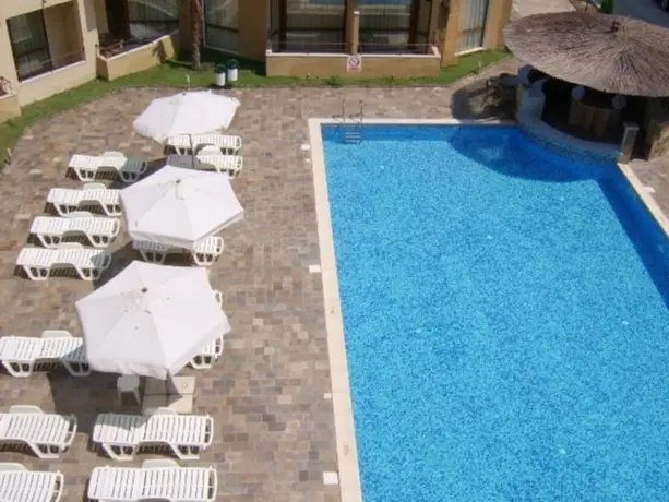 Солнечный берег: Complex Sands Holiday Apartments