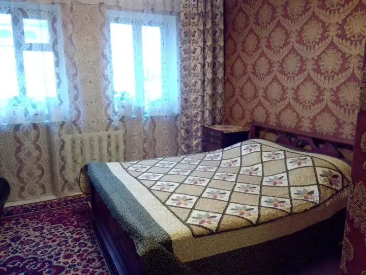 Суздаль: House near Monastery