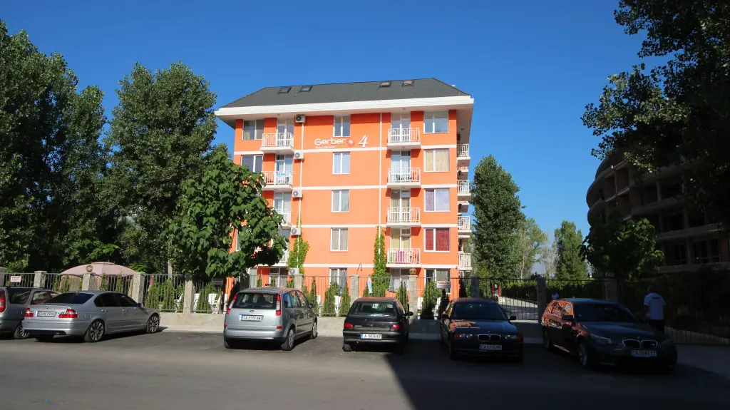 Солнечный берег: Апартаменты Menada in Gerber Residence