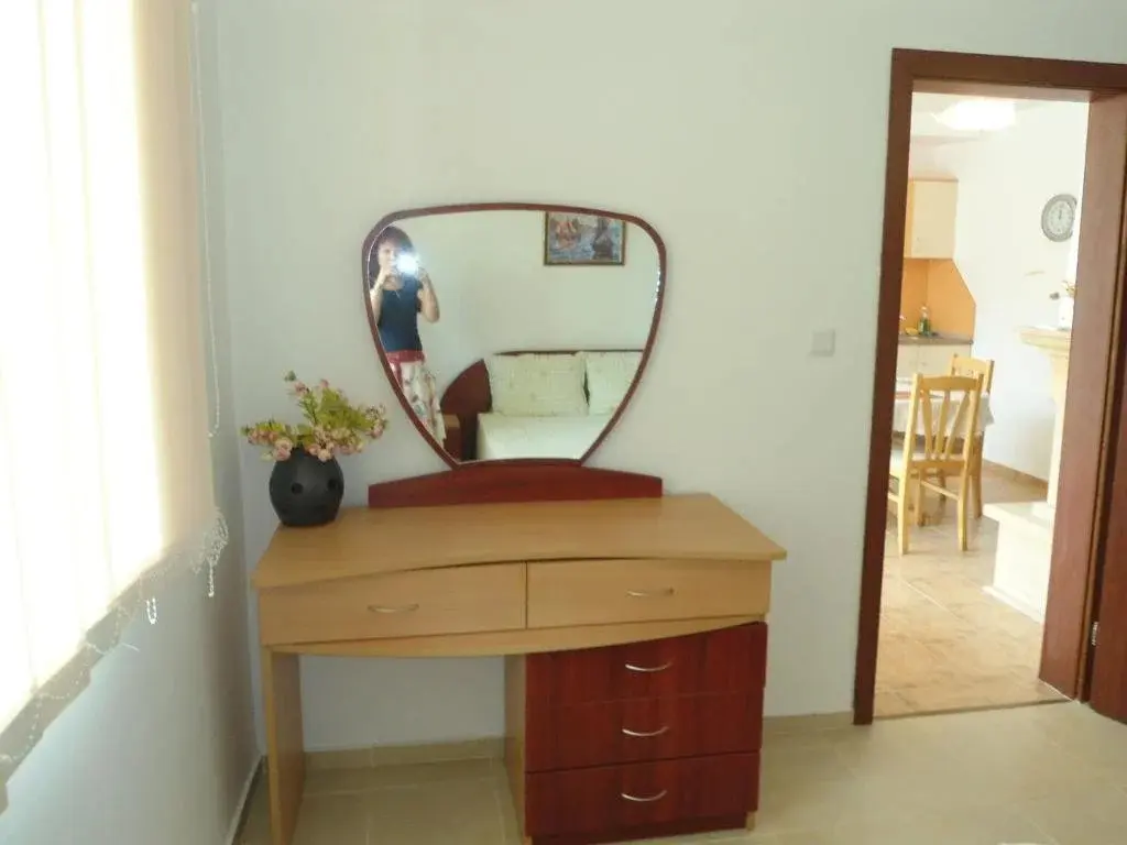 Кранево: Family Hotel Radka
