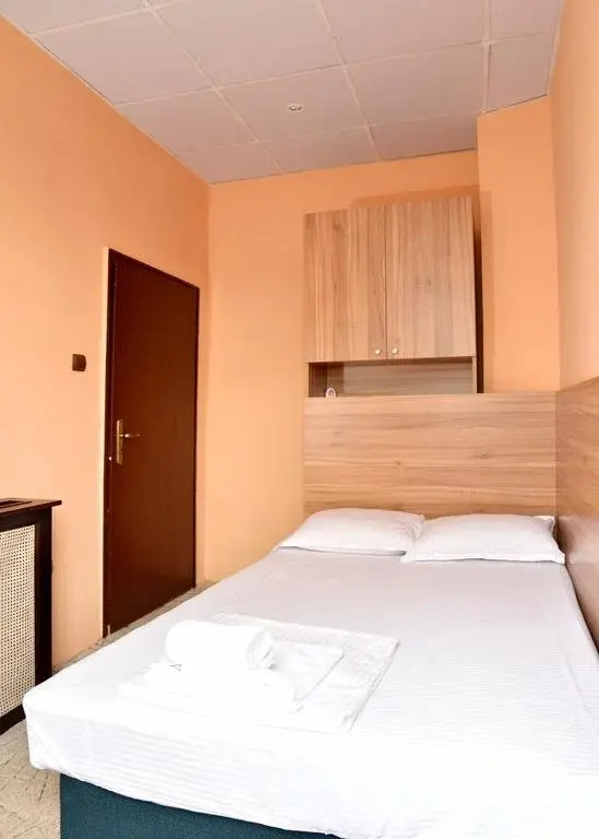 Плевен: Hotel Cascade