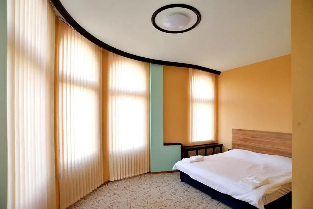Плевен: Hotel Cascade