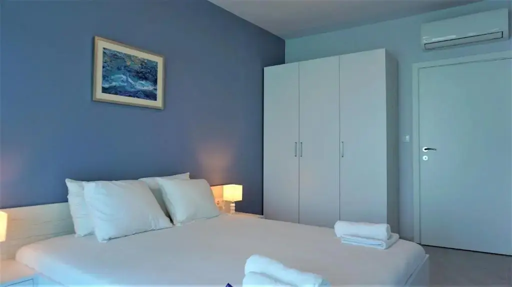 Обзор: Aurora apartments on the beach