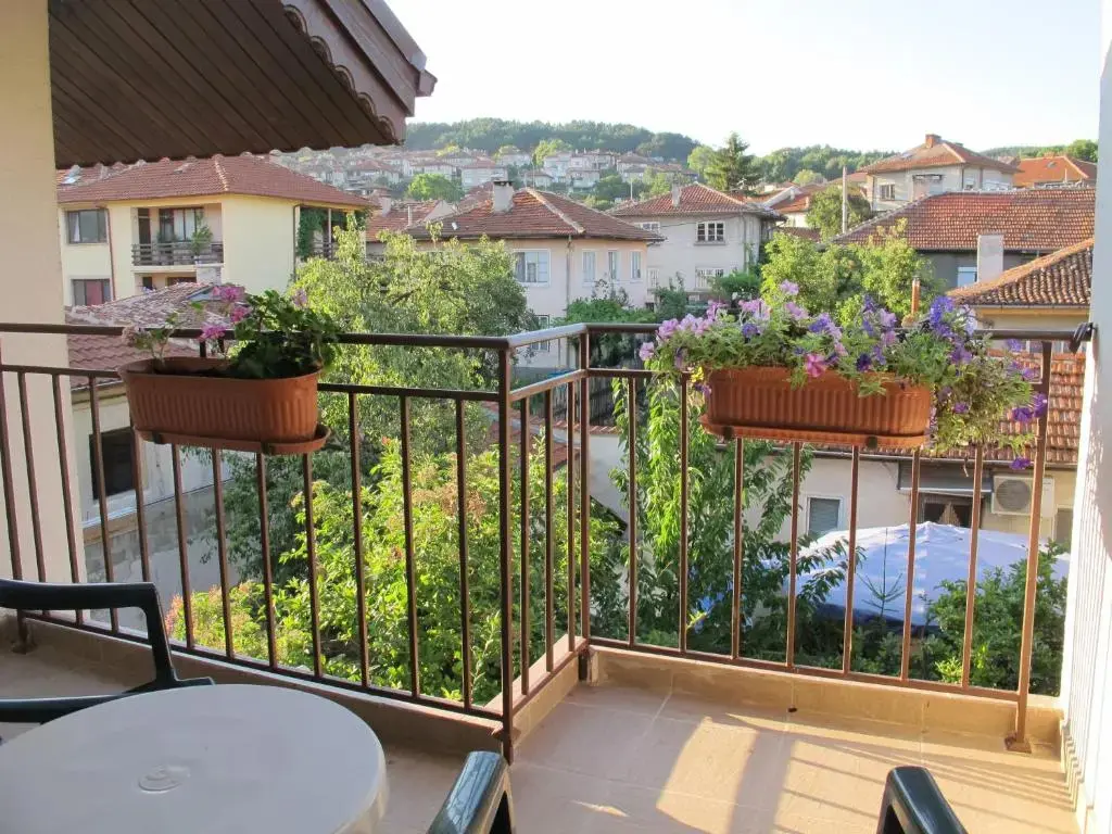 Сливен: Guest House Lefterova