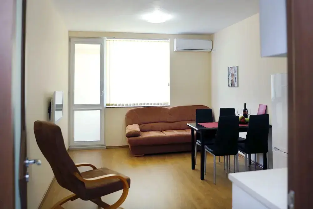 Бургас: Sea Garden Apartment