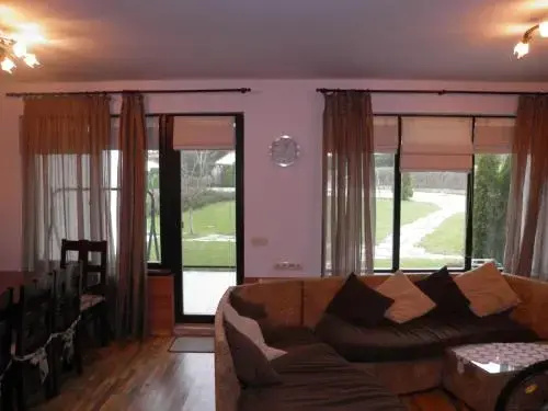 Варна: House No 5 in Priselci Green Hills Complex