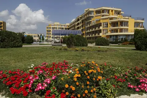 Midia Family Resort — фото 1