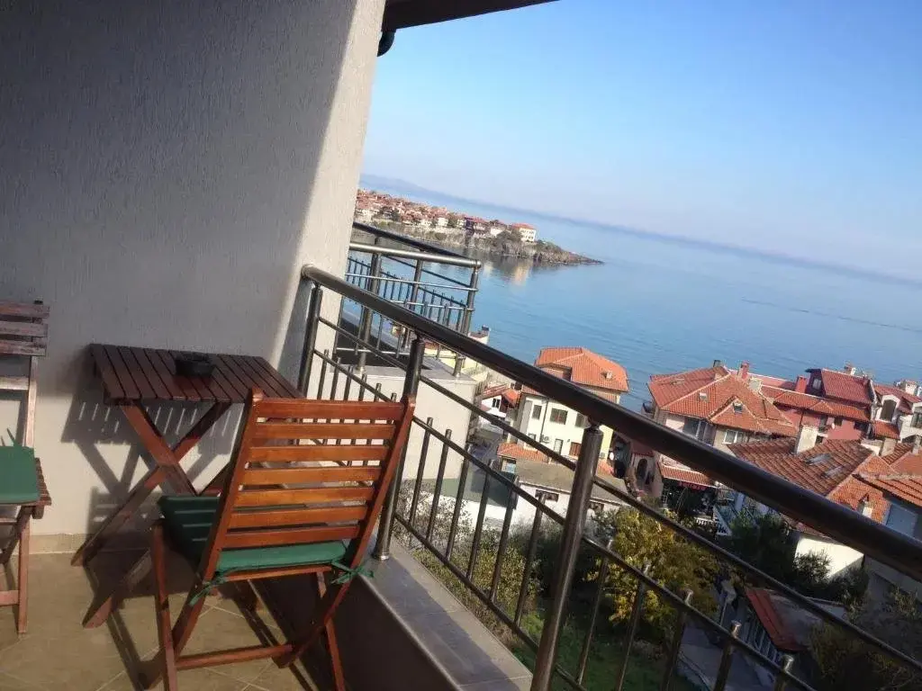 Созополь: Family Hotel Radiana