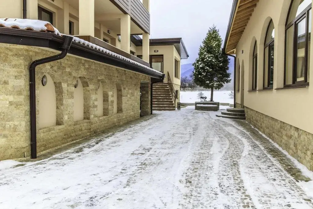 Долна баня: Hotel Nikol - Dolna Banya