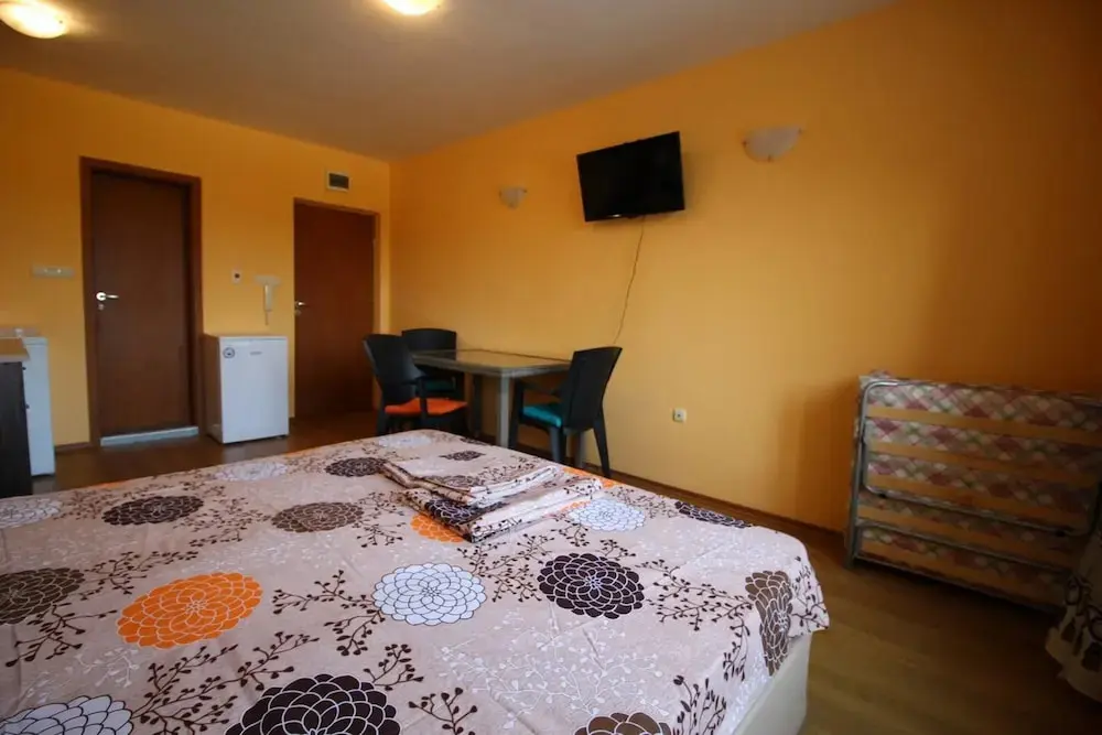 Несебр: Apartment in Chateau Del Marina Apart Complex