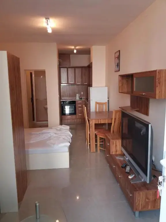 Поморие: Golden Sea View Apartments
