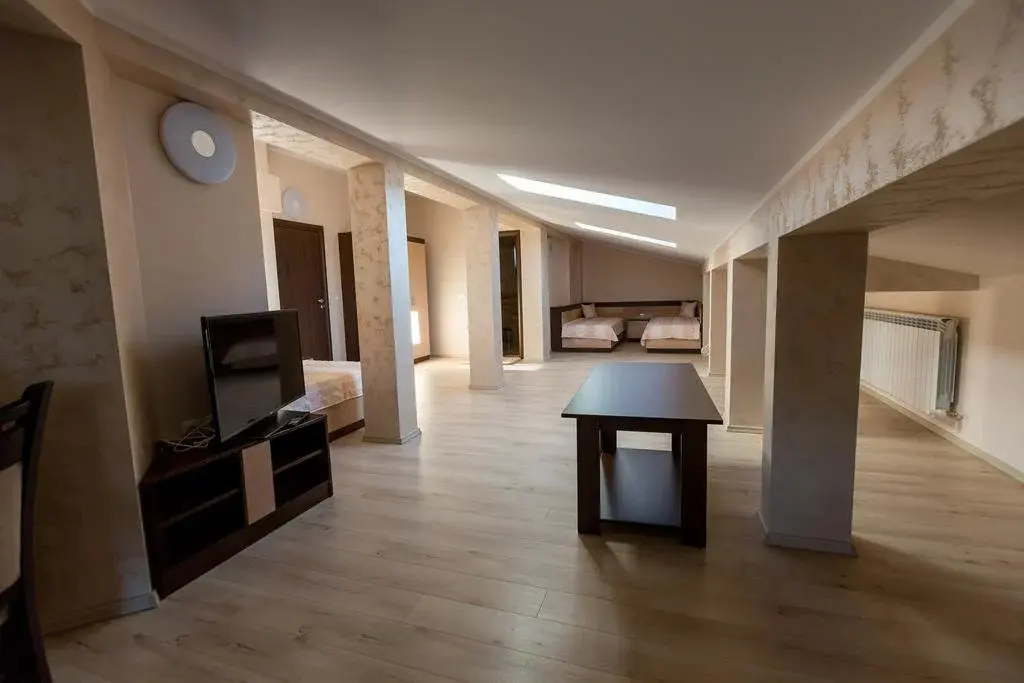 Девин: Hotel Kristal