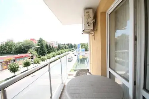 Солнечный берег: Apartment Arendoo in Flores Park