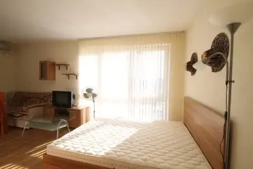 Солнечный берег: Apartment Arendoo in Flores Park