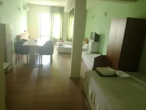 Бургас: Office Center and Showroom