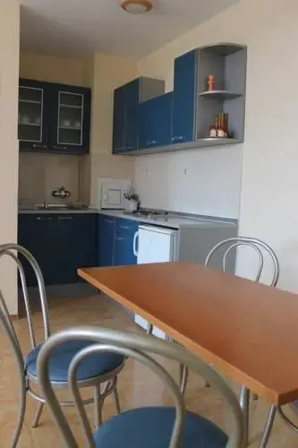 Солнечный берег: Menada Elit III Apartments