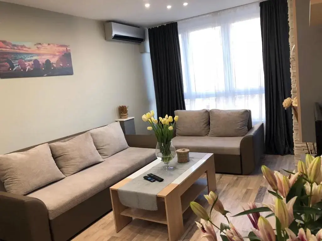 София: Oscar Wilde Apartment