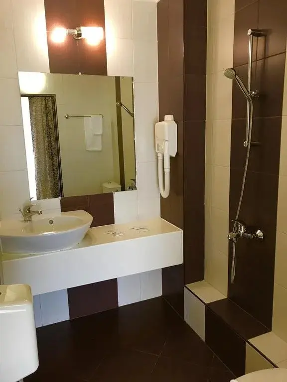 Шумен: Zoti Hotel