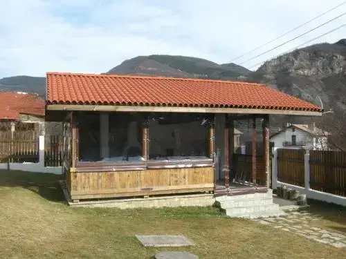 Церово: Odmor Guest House