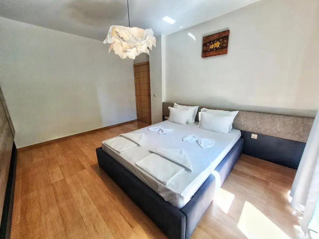 Поморие: Apartments in Atlantic