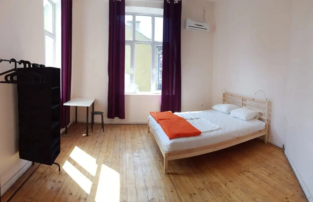 Варна: Avocado Hostel