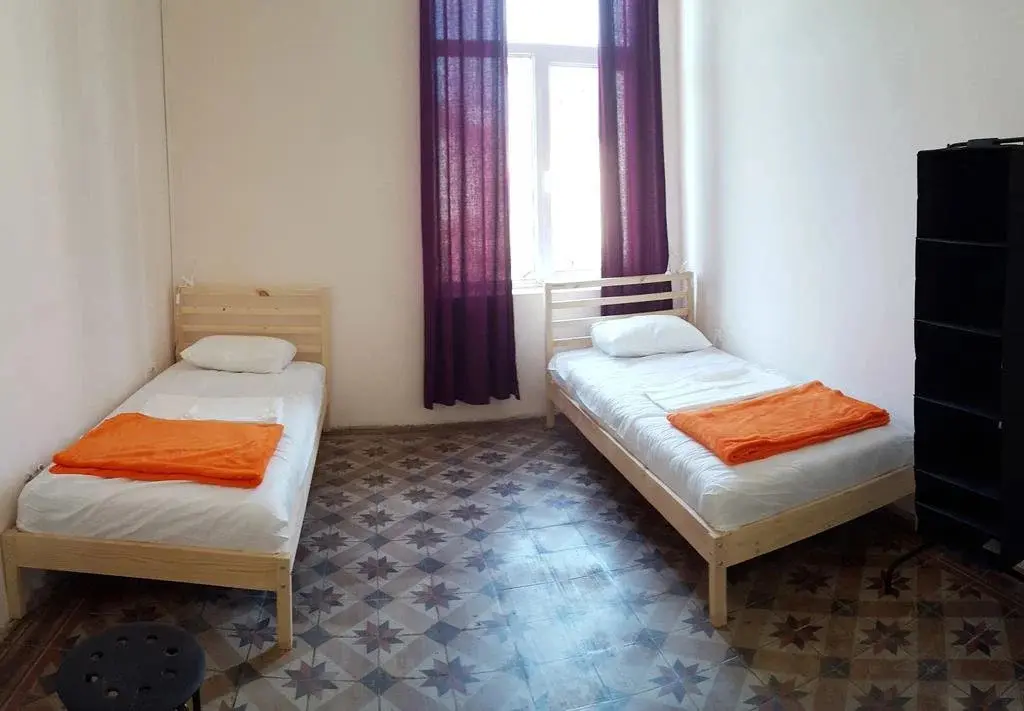 Варна: Avocado Hostel