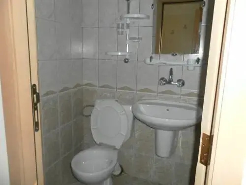 Солнечный берег: Hostel Gramada 2