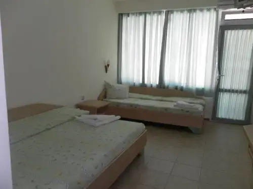 Солнечный берег: Hostel Gramada 2