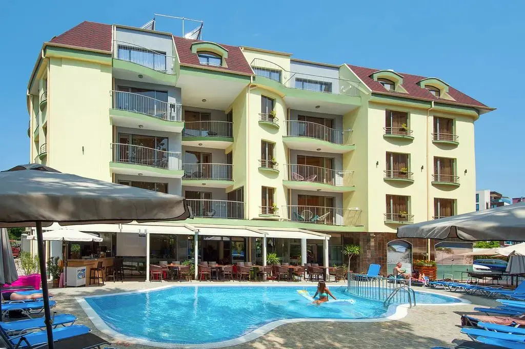 Солнечный берег: Mariner's Hotel