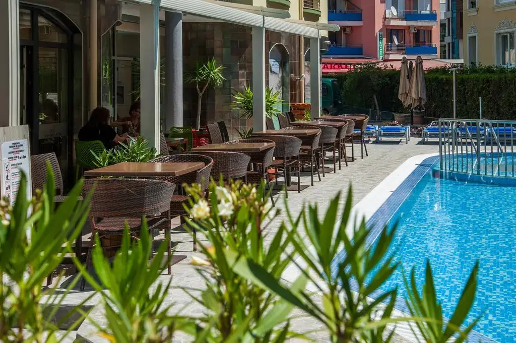 Солнечный берег: Mariner's Hotel