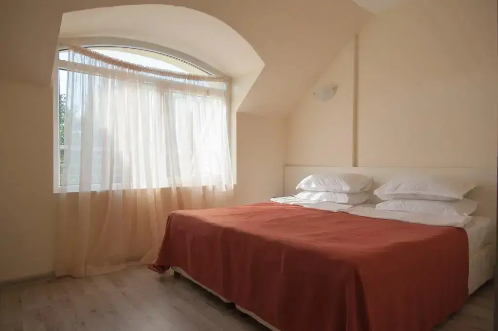 Солнечный берег: Mariner's Hotel