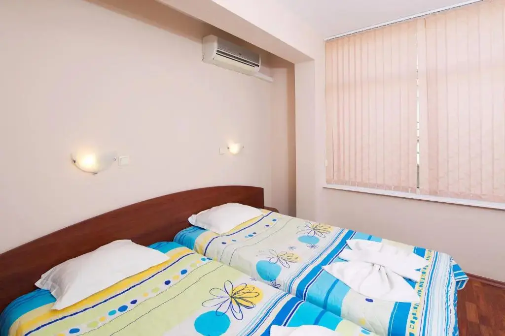 Несебр: Red House Guest House