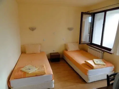 Перник: Hotel Aleksievata Kashta