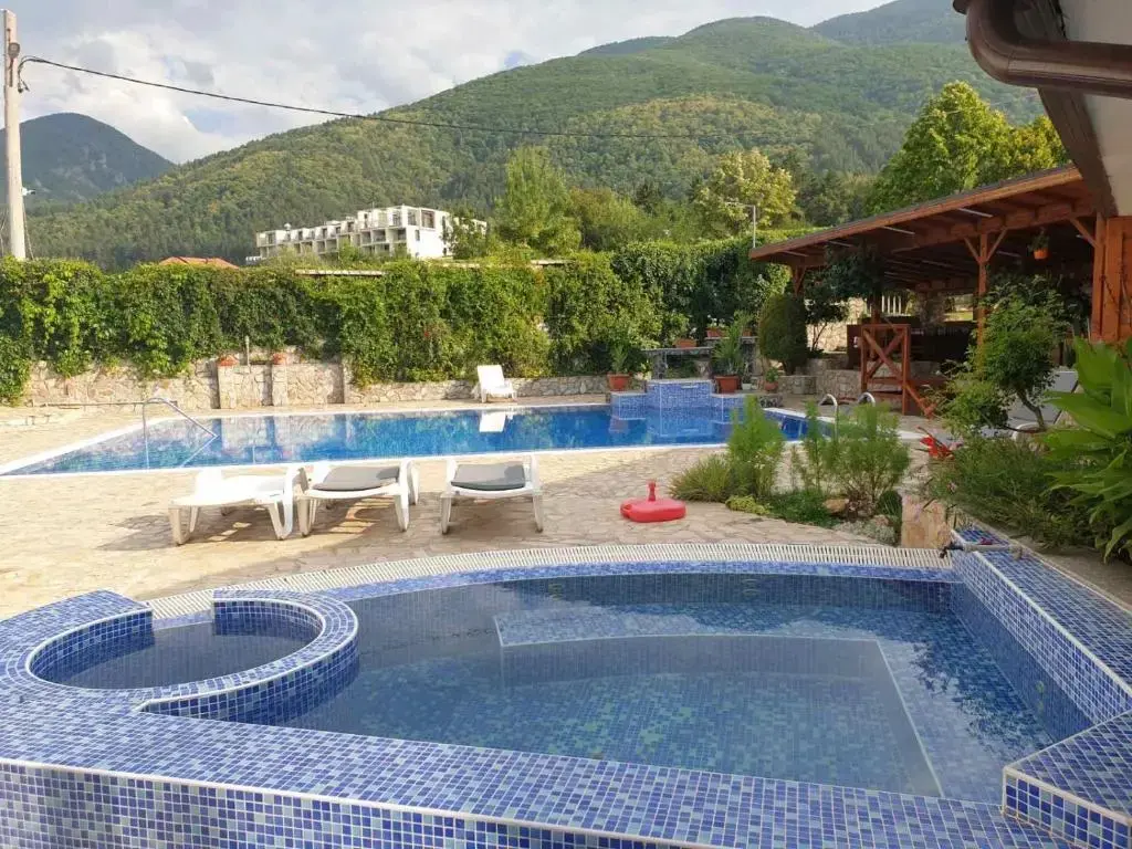Сапарева баня: Holiday House Kubrat