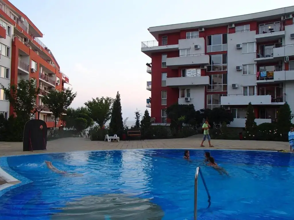 Елените: Marina Fort Noks Studio