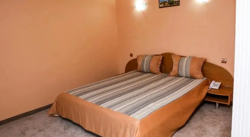 Карджали: Hotel Bulgaria