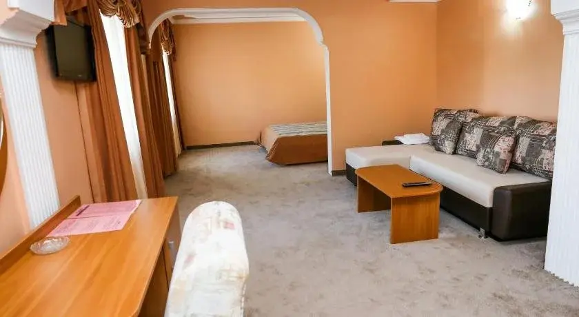 Карджали: Hotel Bulgaria