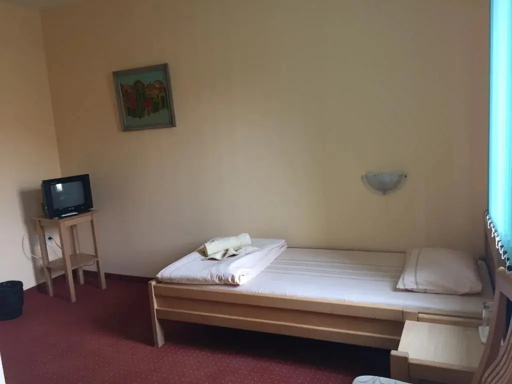 Троян: Hotel 1876