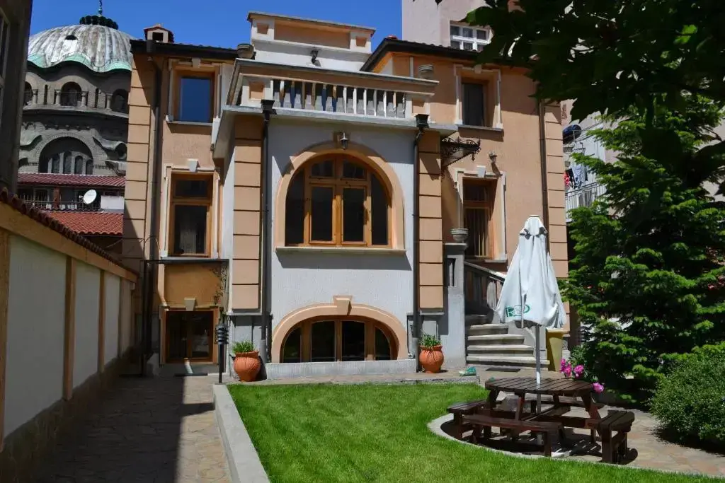 София: Apartment Secession Style