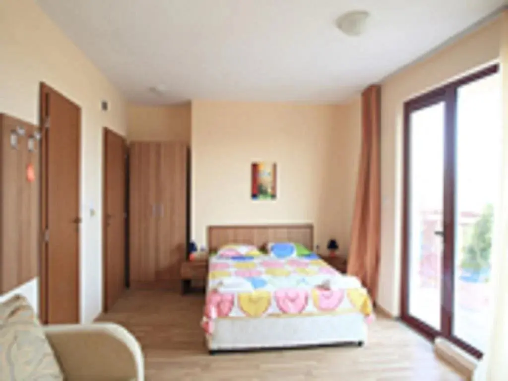 Черноморец: Family Hotel Astra