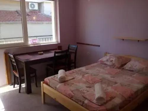Поморие: Guest House Villa Yavorov 2