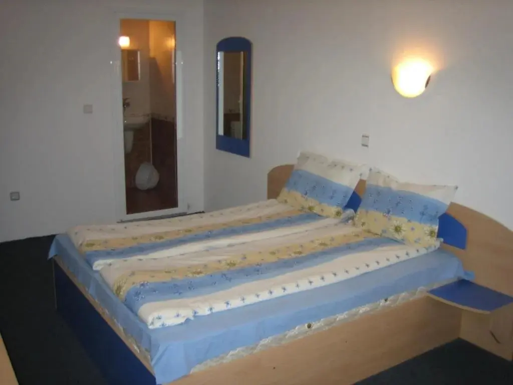 Китен: Guest House Rai