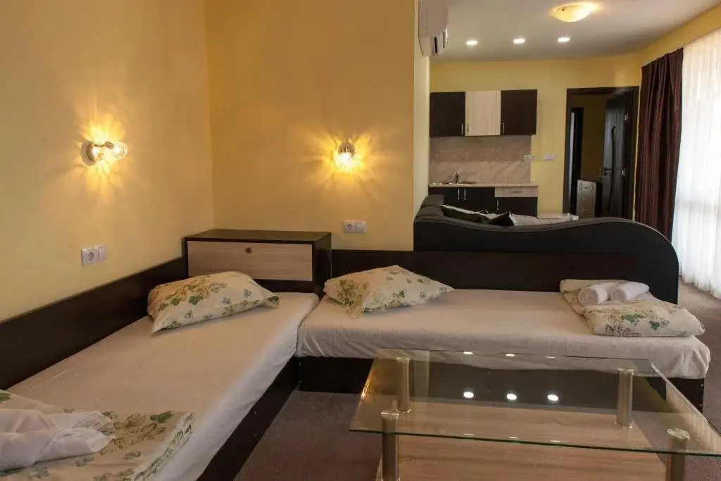 Китен: Family Hotel Bodurov